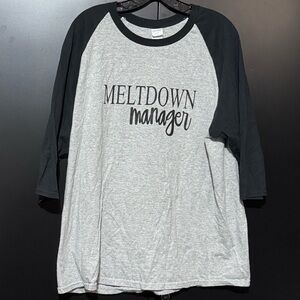 Women’s size xl | quarter sleeve | Gildan | meltdown manager